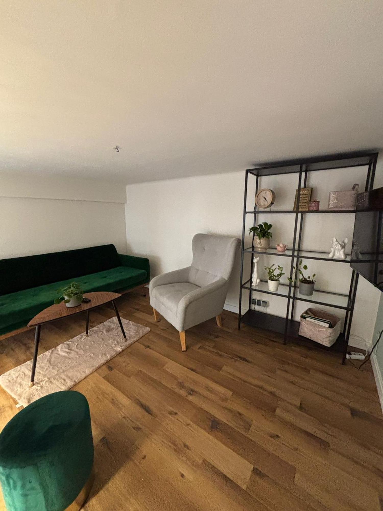Kapselhoteller Shespace Apartrooms *